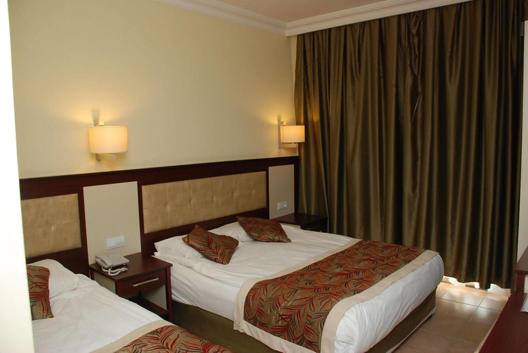 Hotel Ozlem Garden 3*