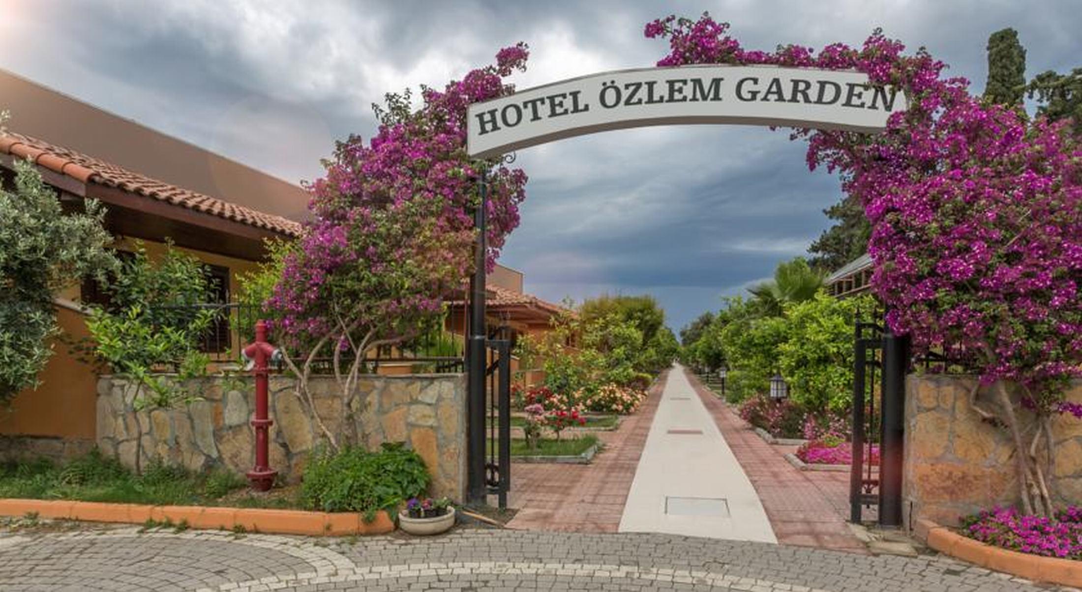 Ozlem Garden מלון 3*